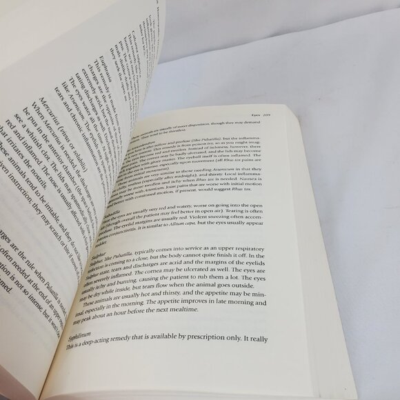 Homeopathic Care for Cats & Dogs By Don hamilton DVM Paperback Book - Picture 10 of 10